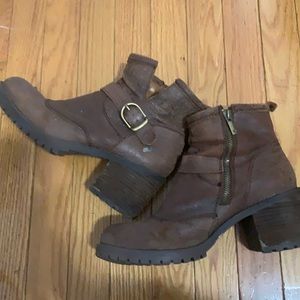 lucky brand brown leather ankle boots size 9